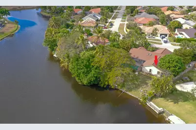 2036 Amesbury Circle, Wellington, FL 33414 - Photo 11