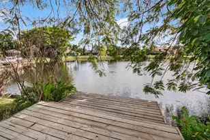 2036 Amesbury Cir, Wellington, FL 33414 - Photo 7