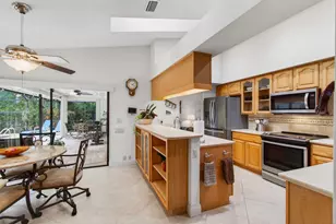 2036 Amesbury Cir, Wellington, FL 33414 - Photo 49