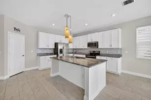 10916 SW Robbia Way, Port Saint Lucie, FL 34987 - Photo 7