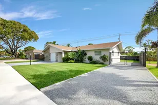 702 Grove St, Lake Worth Beach, FL 33461 - Photo 1
