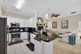 2085 Chagall Cir, West Palm Beach, FL 33409 - Photo 5