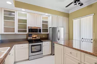 6 Harbour Isle Dr E, Fort Pierce, FL 34949 - Photo 7