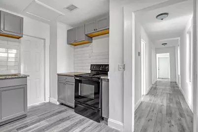 180 W 15th Street, Riviera Beach, FL 33404 - Photo 11