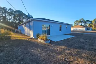 261 Wisteria Ave NW, Palm Bay, FL 32907 - Photo 15