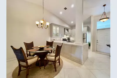 202 Cypress Point Drive #202, Palm Beach Gardens, FL 33418 - Photo 9