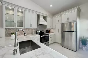 202 Cypress Point Dr, Palm Beach Gardens, FL 33418 - Photo 5