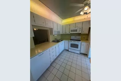 742 Nantucket Circle, Lake Worth, FL 33467 - Photo 3