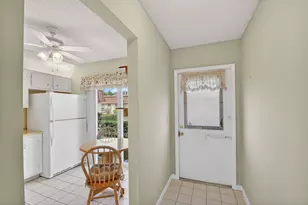 742 Nantucket Cir, Lake Worth, FL 33467 - Photo 11