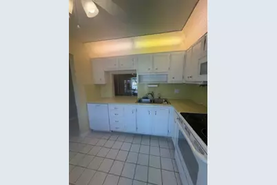 742 Nantucket Circle, Lake Worth, FL 33467 - Photo 5