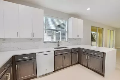 18165 Blue Lake Way, Boca Raton, FL 33498 - Photo 11