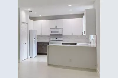 18165 Blue Lake Way, Boca Raton, FL 33498 - Photo 13