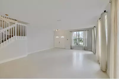 18165 Blue Lake Way, Boca Raton, FL 33498 - Photo 5