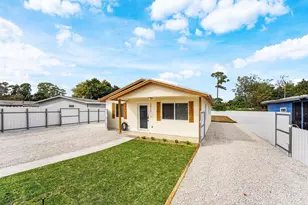 5923 Mango Rd, West Palm Beach, FL 33413 - Photo 3