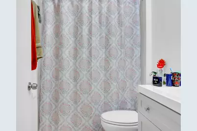 300 Elaine Circle E, West Palm Beach, FL 33409 - Photo 11