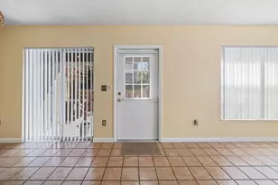 5130 Society Pl W, West Palm Beach, FL 33415 - Photo 9