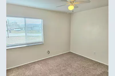 501 SE Thanksgiving Avenue, Port Saint Lucie, FL 34984 - Photo 9