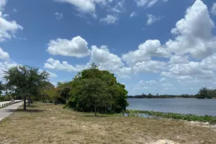 2920 Cynthia Ln, Lake Worth Beach, FL 33461 - Photo 23