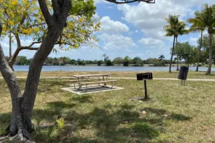 2920 Cynthia Ln, Lake Worth Beach, FL 33461 - Photo 21