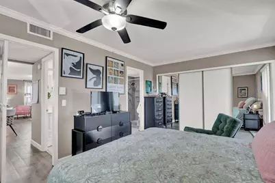 279 Flanders F, Delray Beach, FL 33484 - Photo 15