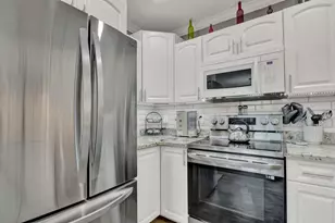 279 Flanders F, Delray Beach, FL 33484 - Photo 11