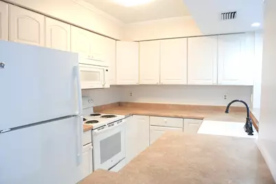 2112 S Cypress Bend Drive #404, Pompano Beach, FL 33069 - Photo 5