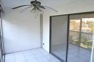 2112 S Cypress Bend Dr, Pompano Beach, FL 33069 - Photo 19