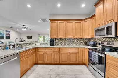 6412 Las Palmas Way, Port Saint Lucie, FL 34952 - Photo 13