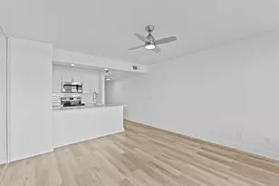 271 Cypress Point Dr, Palm Beach Gardens, FL 33418 - Photo 17