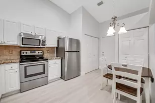 8591 Logia Cir, Boynton Beach, FL 33472 - Photo 9