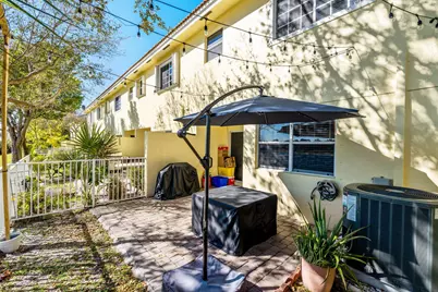 948 Imperial Lake Road, West Palm Beach, FL 33413 - Photo 35