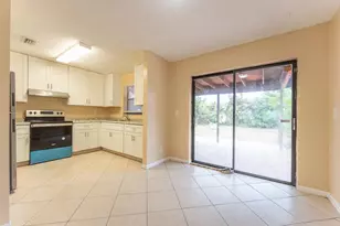 7370 Sunny Hills Terrace, Lake Worth, FL 33462 - Photo 9