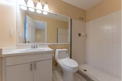 7370 Sunny Hills Terrace, Lake Worth, FL 33462 - Photo 17