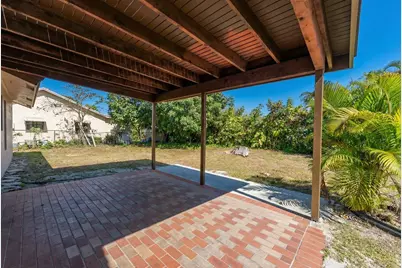 7370 Sunny Hills Terrace, Lake Worth, FL 33462 - Photo 31