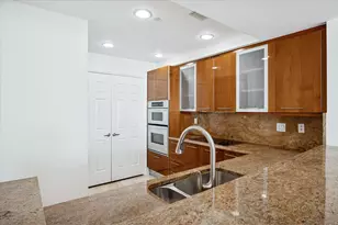 1819 SE 17th St, Fort Lauderdale, FL 33316 - Photo 5