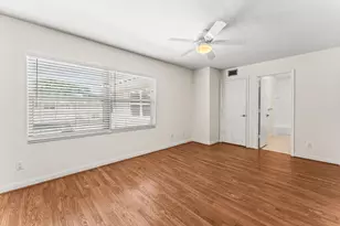 3136 Kingston Ct, West Palm Beach, FL 33409 - Photo 19