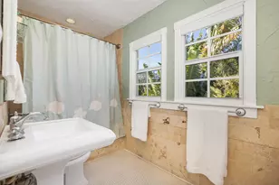 137 Edgewood Dr, West Palm Beach, FL 33405 - Photo 23