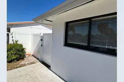 2016 Avenue S, Riviera Beach, FL 33404 - Photo 3