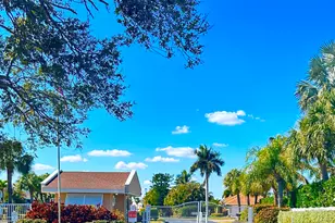 3206 S Lakeview Cir, Hutchinson Island, FL 34949 - Photo 3