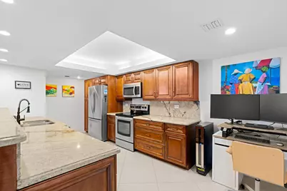 825 Egret Circle #504, Delray Beach, FL 33444 - Photo 5