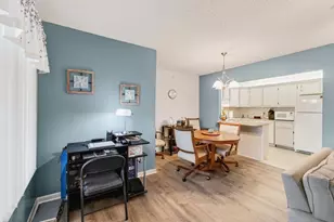 405 Pine Glen Ln, Greenacres, FL 33463 - Photo 11