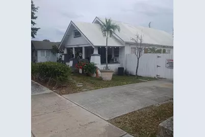 522 E 49th Street, West Palm Beach, FL 33407 - Photo 1