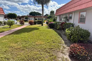 277 Seville L, Delray Beach, FL 33446 - Photo 3