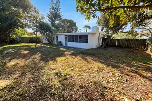 141 SE Calmoso Dr, Port Saint Lucie, FL 34983 - Photo 25