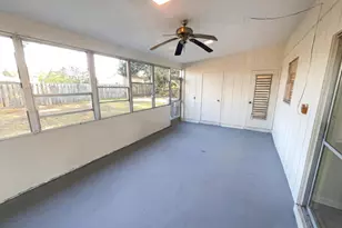 141 SE Calmoso Dr, Port Saint Lucie, FL 34983 - Photo 23