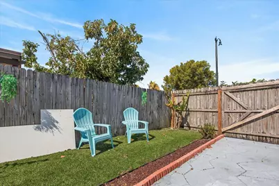 110 NE 30th Street, Pompano Beach, FL 33064 - Photo 25