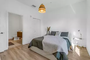 8015 NW 104th Ave, Doral, FL 33178 - Photo 13