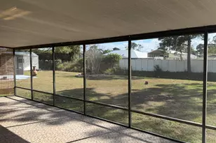 172 SW Crescent Ave, Port Saint Lucie, FL 34984 - Photo 7