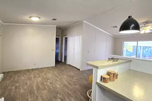 5680 Hemingway Ct, Fort Pierce, FL 34982 - Photo 9