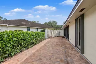 11354 Briarwood W/ 50Ft Slip Pl, North Palm Beach, FL 33408 - Photo 15